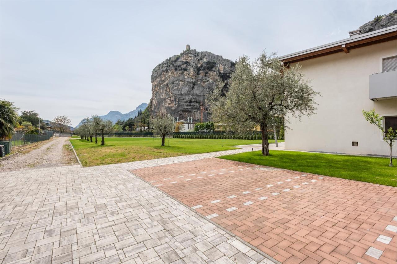 Casa Flavia, Mountains & River Arco Exterior photo