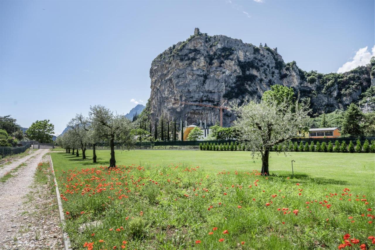 Casa Flavia, Mountains & River Arco Exterior photo